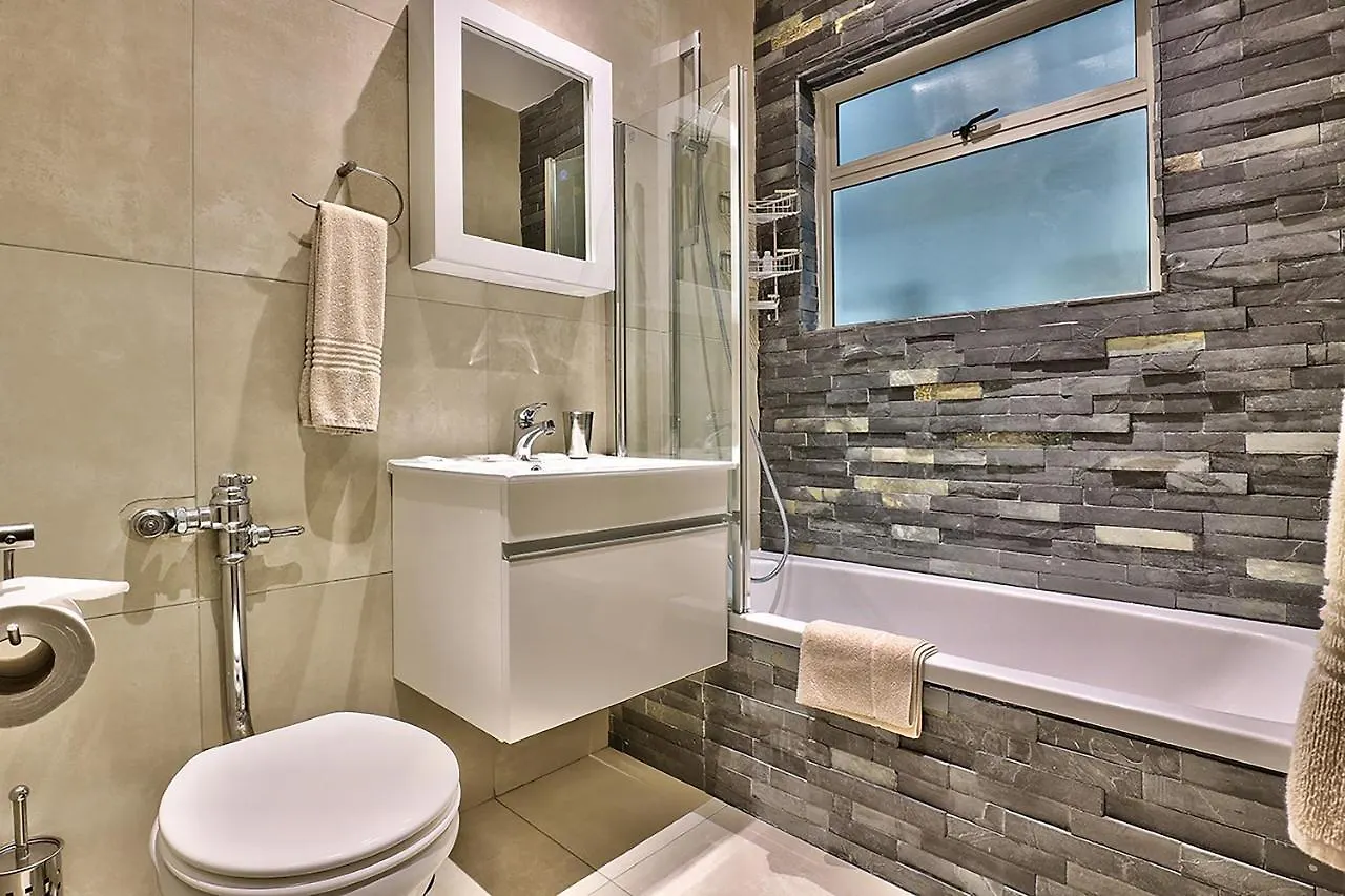 Afribode Mainhill Apartments